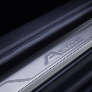 Pragovi spredaj, z logotipom Active